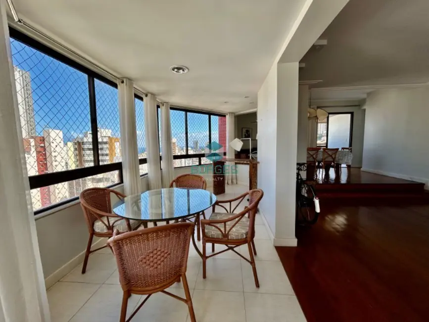 Apartamento com 4 quartos à venda, 275m2 em Jardim Apipema, Salvador - BA - imagem 4 Foto 4 de Apartamento com 4 quartos à venda, 275m2 em Jardim Apipema, Salvador - BA