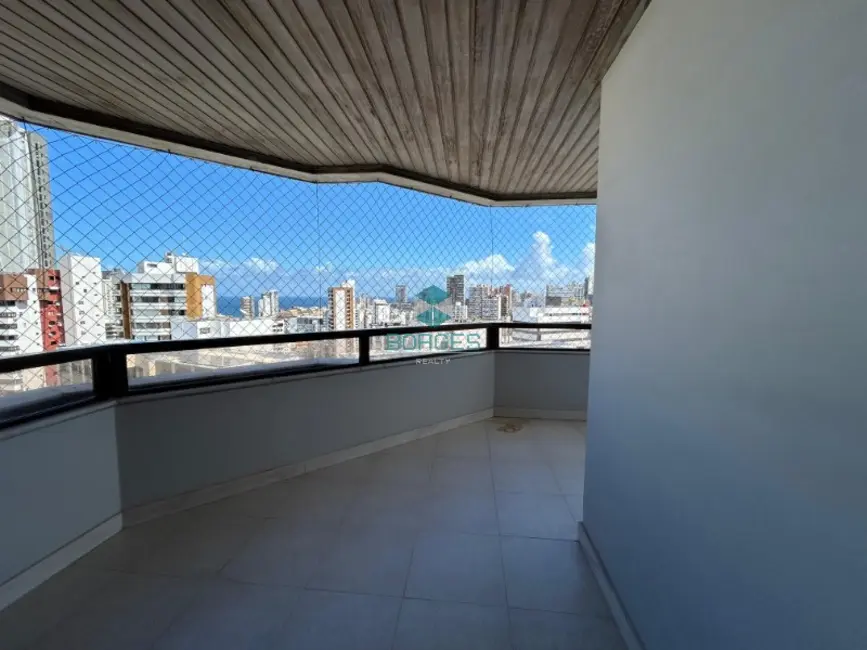 Foto 2 de Apartamento com 4 quartos à venda, 275m2 em Jardim Apipema, Salvador - BA