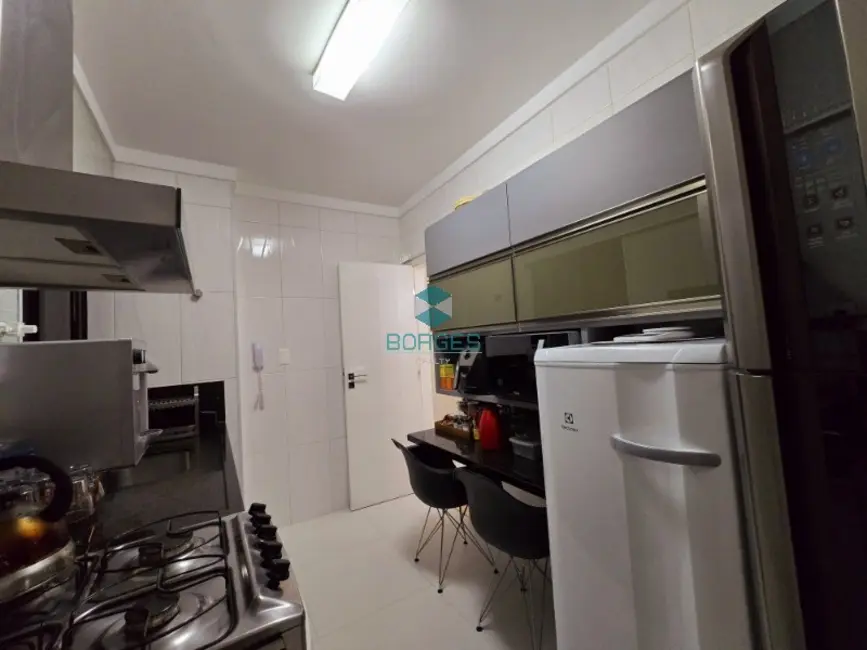 Apartamento com 4 quartos à venda, 111m2 em Caminho das Árvores, Salvador - BA - imagem 9 Foto 9 de Apartamento com 4 quartos à venda, 111m2 em Caminho das Árvores, Salvador - BA