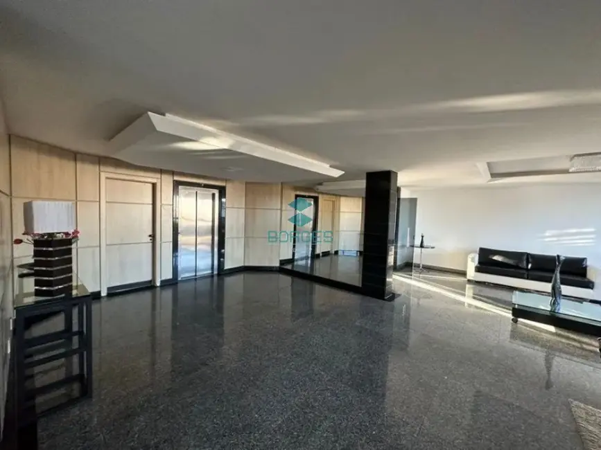 Foto 3 de Apartamento com 4 quartos à venda, 215m2 em Rio Vermelho, Salvador - BA