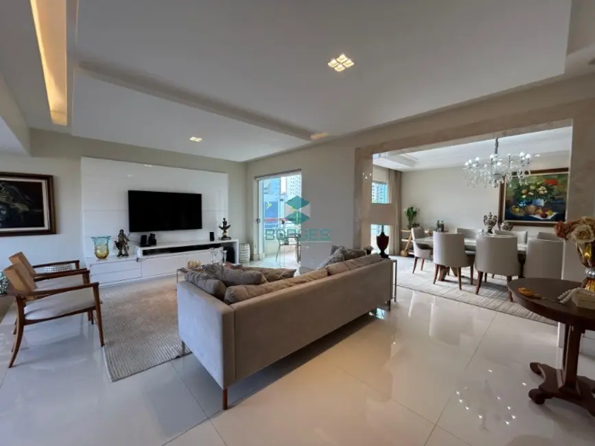 Foto 4 de Apartamento com 4 quartos à venda, 265m2 em Jardim Apipema, Salvador - BA