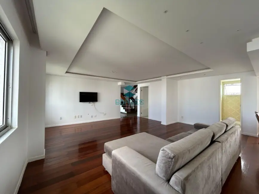 Apartamento com 4 quartos à venda, 365m2 em Jardim Apipema, Salvador - BA - imagem 8 Foto 8 de Apartamento com 4 quartos à venda, 365m2 em Jardim Apipema, Salvador - BA