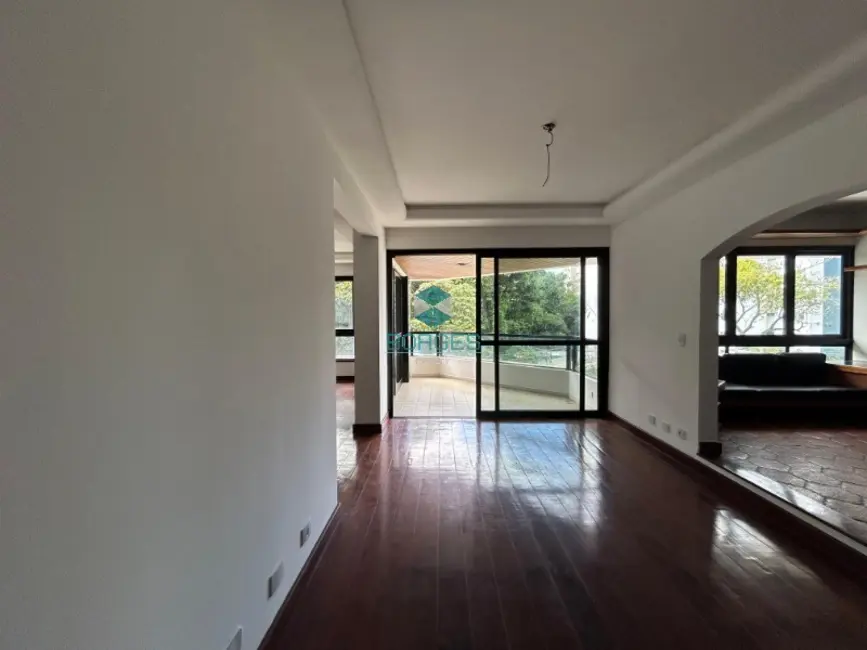 Apartamento com 4 quartos à venda, 211m2 em Itaigara, Salvador - BA - imagem 7 Foto 7 de Apartamento com 4 quartos à venda, 211m2 em Itaigara, Salvador - BA