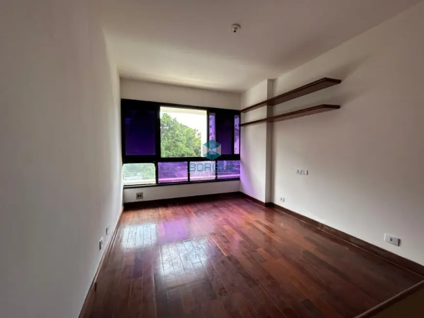 Apartamento com 4 quartos à venda, 211m2 em Itaigara, Salvador - BA - imagem 8 Foto 8 de Apartamento com 4 quartos à venda, 211m2 em Itaigara, Salvador - BA