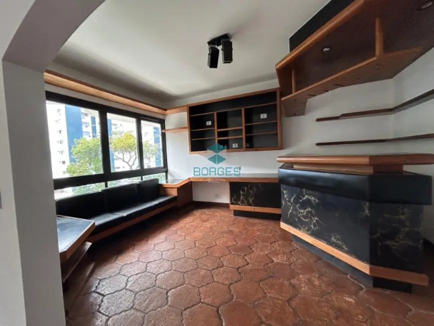 Apartamento com 4 quartos à venda, 211m2 em Itaigara, Salvador - BA - imagem 3 Foto 3 de Apartamento com 4 quartos à venda, 211m2 em Itaigara, Salvador - BA