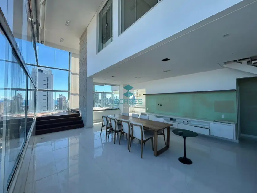 Foto 3 de Apartamento com 3 quartos à venda, 180m2 em Horto Florestal, Salvador - BA