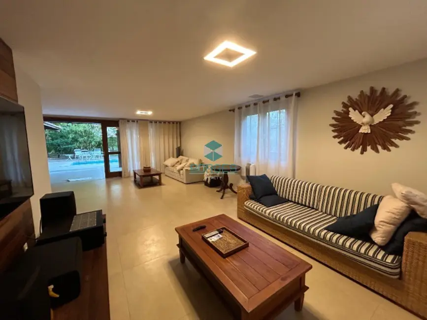 Foto 2 de Casa de Condomínio com 4 quartos à venda, 280m2 em Mata De Sao Joao - BA