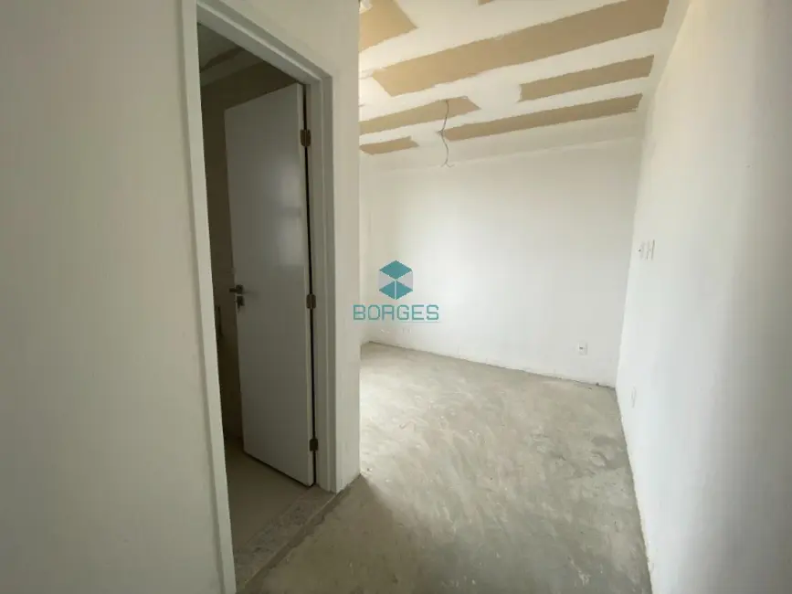 Apartamento com 3 quartos à venda, 103m2 em Jaguaribe, Salvador - BA - imagem 9 Foto 9 de Apartamento com 3 quartos à venda, 103m2 em Jaguaribe, Salvador - BA