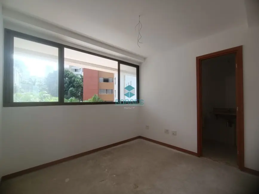 Foto 5 de Apartamento com 4 quartos à venda, 193m2 em Salvador - BA