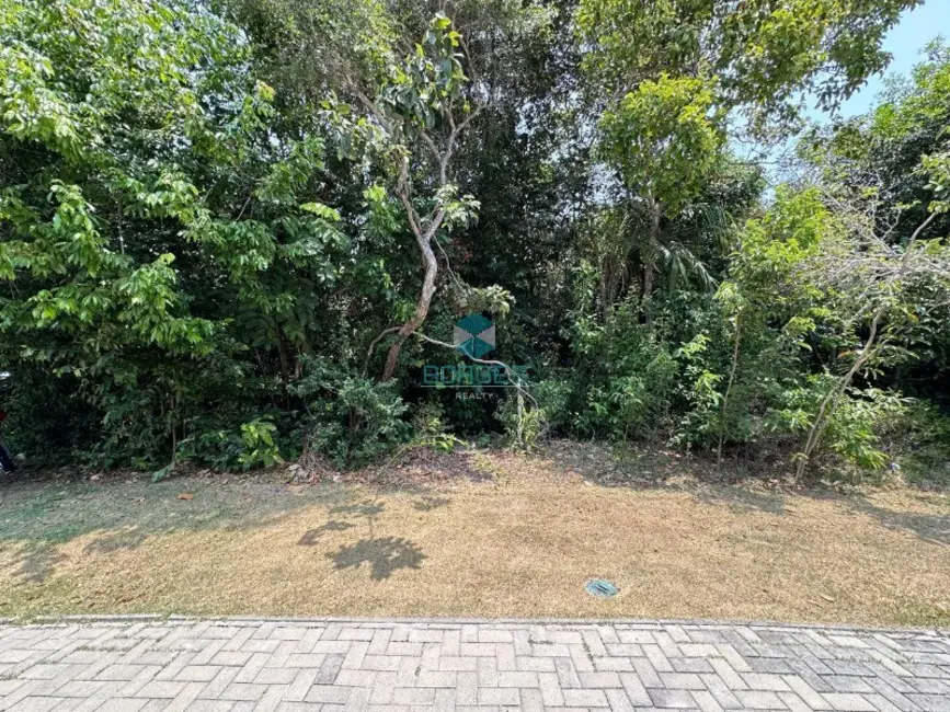 Terreno / Lote à venda, 700m2 em Mata De Sao Joao - BA - imagem 1 Foto 1 de Terreno / Lote à venda, 700m2 em Mata De Sao Joao - BA