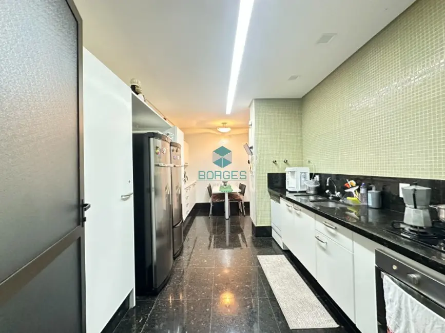 Apartamento com 3 quartos à venda, 252m2 em Horto Florestal, Salvador - BA - imagem 9 Foto 9 de Apartamento com 3 quartos à venda, 252m2 em Horto Florestal, Salvador - BA