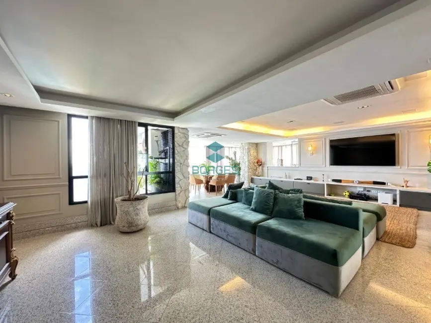 Foto 1 de Apartamento com 3 quartos à venda, 280m2 em Vitória, Salvador - BA