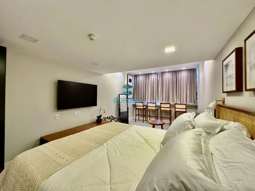 Foto 2 de Apartamento com 1 quarto para alugar, 32m2 em Vitória, Salvador - BA