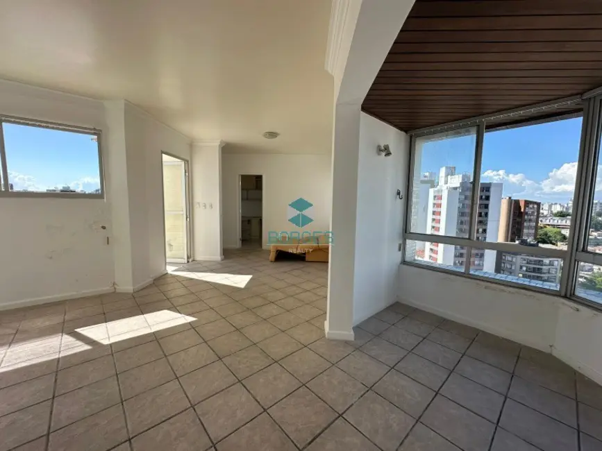Apartamento com 4 quartos à venda, 211m2 em Jardim Apipema, Salvador - BA - imagem 4 Foto 4 de Apartamento com 4 quartos à venda, 211m2 em Jardim Apipema, Salvador - BA
