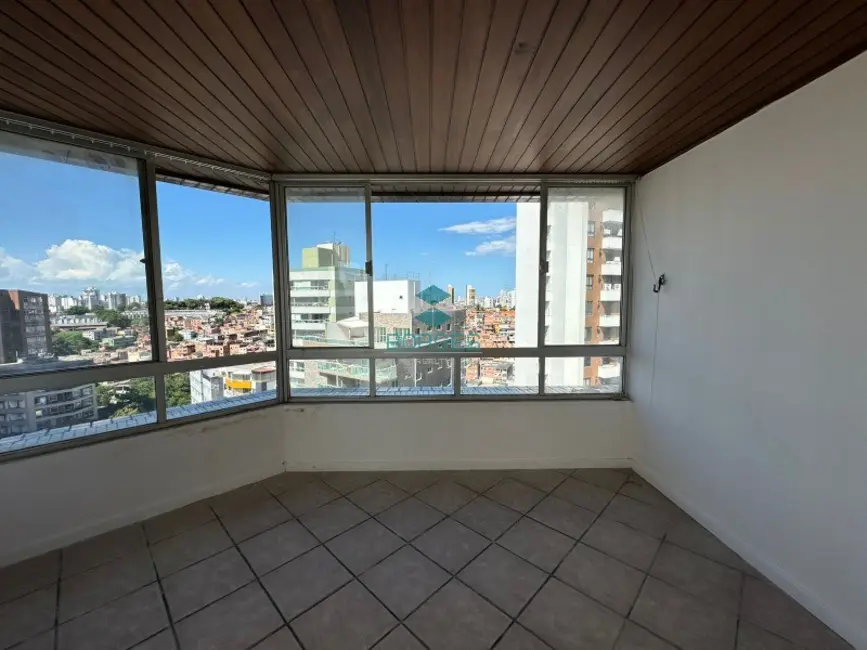 Apartamento com 4 quartos à venda, 211m2 em Jardim Apipema, Salvador - BA - imagem 5 Foto 5 de Apartamento com 4 quartos à venda, 211m2 em Jardim Apipema, Salvador - BA