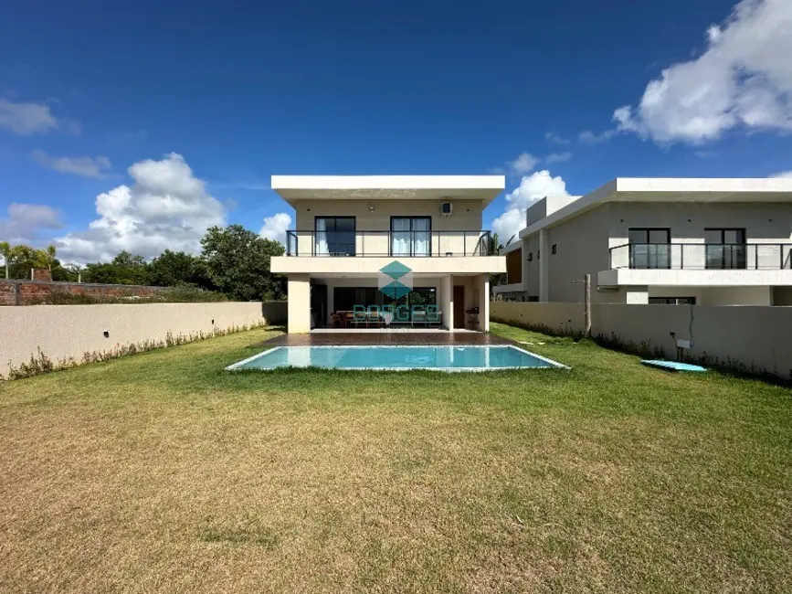Foto 2 de Casa de Condomínio com 4 quartos à venda, 242m2 em Camacari - BA