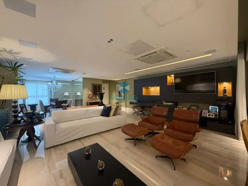 Apartamento com 3 quartos à venda, 175m2 em Pituba, Salvador - BA - imagem 8 Foto 8 de Apartamento com 3 quartos à venda, 175m2 em Pituba, Salvador - BA