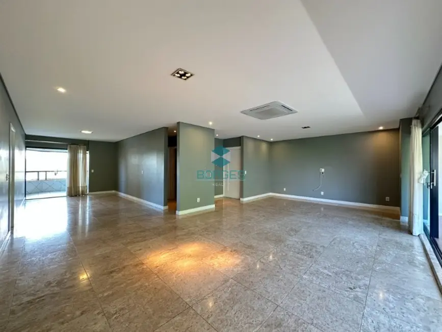 Apartamento com 4 quartos à venda, 243m2 em Horto Florestal, Salvador - BA - imagem 5 Foto 5 de Apartamento com 4 quartos à venda, 243m2 em Horto Florestal, Salvador - BA