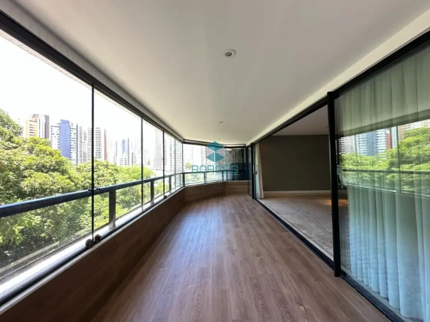 Foto 2 de Apartamento com 4 quartos à venda, 243m2 em Horto Florestal, Salvador - BA
