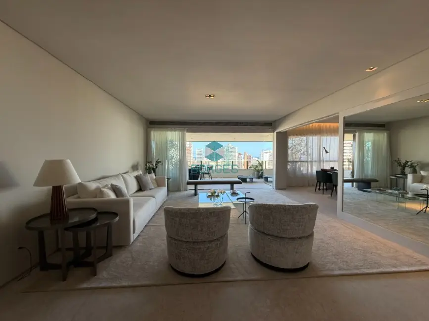 Foto 2 de Apartamento com 4 quartos à venda, 332m2 em Barra, Salvador - BA