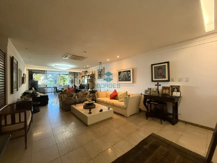 Apartamento com 3 quartos à venda, 140m2 em Barra, Salvador - BA - imagem 3 Foto 3 de Apartamento com 3 quartos à venda, 140m2 em Barra, Salvador - BA