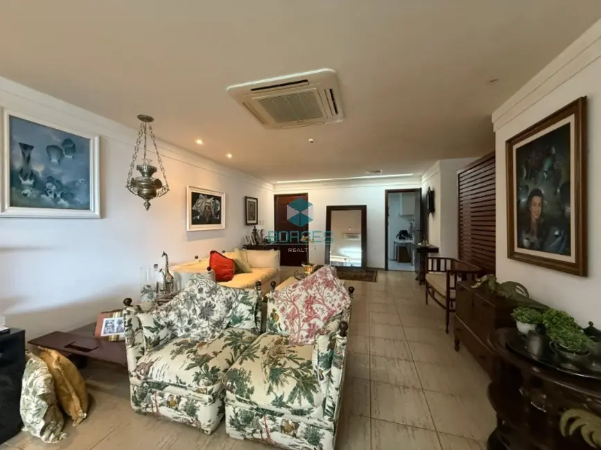 Apartamento com 3 quartos à venda, 140m2 em Barra, Salvador - BA - imagem 4 Foto 4 de Apartamento com 3 quartos à venda, 140m2 em Barra, Salvador - BA