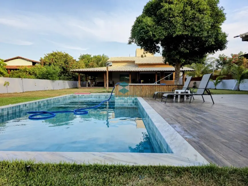 Casa de Condomínio com 4 quartos à venda, 300m2 em Camacari - BA - imagem 1 Foto 1 de Casa de Condomínio com 4 quartos à venda, 300m2 em Camacari - BA
