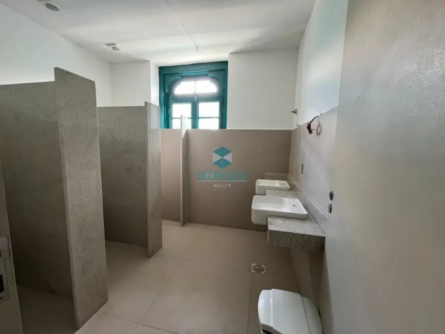 Sala Comercial com 5 quartos à venda e para alugar, 485m2 em Rio Vermelho, Salvador - BA - imagem 5 Foto 5 de Sala Comercial com 5 quartos à venda e para alugar, 485m2 em Rio Vermelho, Salvador - BA