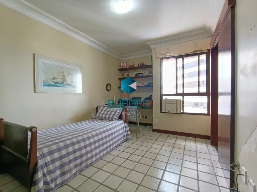 Foto 19 de Apartamento com 4 quartos à venda, 250m2 em Jardim Apipema, Salvador - BA