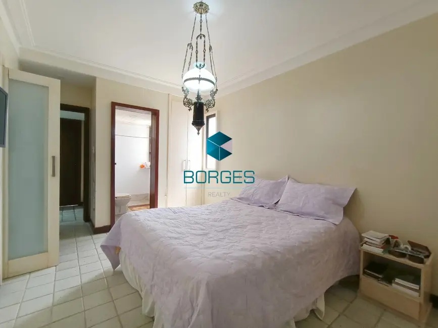 Foto 14 de Apartamento com 4 quartos à venda, 250m2 em Jardim Apipema, Salvador - BA