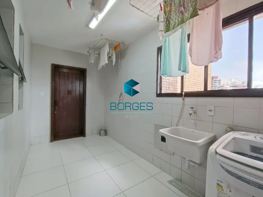 Foto 23 de Apartamento com 4 quartos à venda, 250m2 em Jardim Apipema, Salvador - BA