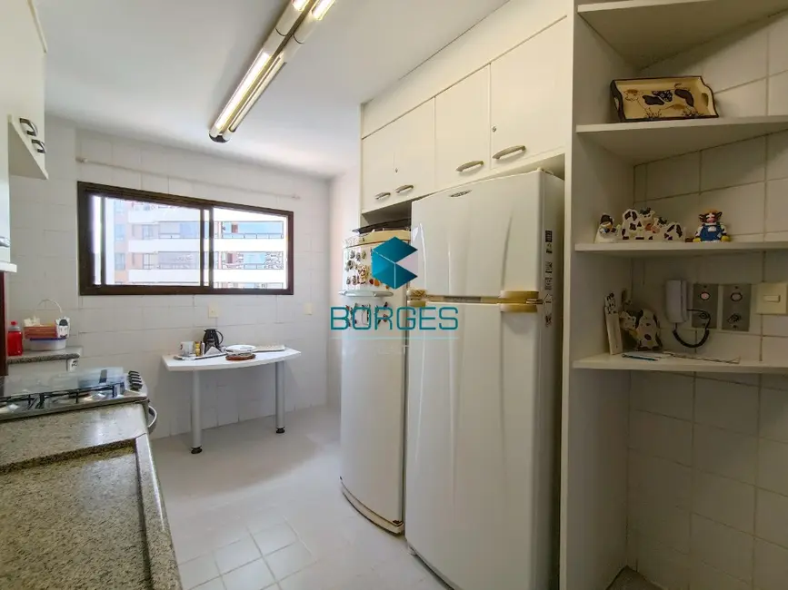 Foto 22 de Apartamento com 4 quartos à venda, 250m2 em Jardim Apipema, Salvador - BA