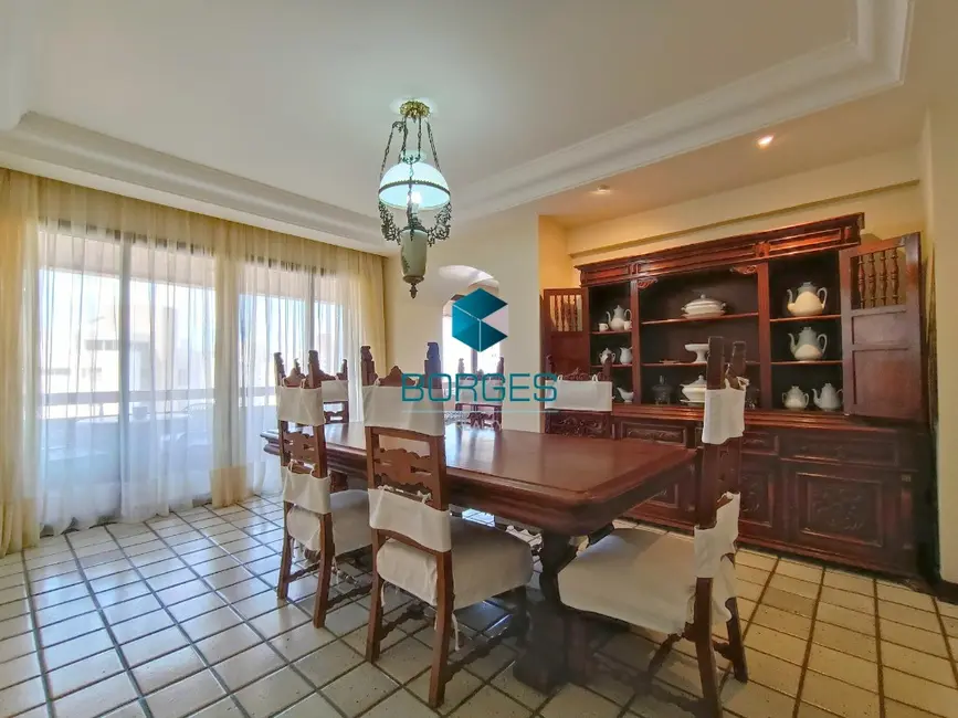 Foto 11 de Apartamento com 4 quartos à venda, 250m2 em Jardim Apipema, Salvador - BA