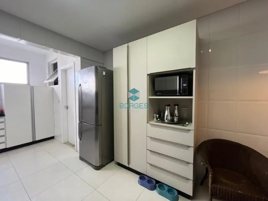 Apartamento com 4 quartos à venda, 200m2 em Graça, Salvador - BA - imagem 9 Foto 9 de Apartamento com 4 quartos à venda, 200m2 em Graça, Salvador - BA