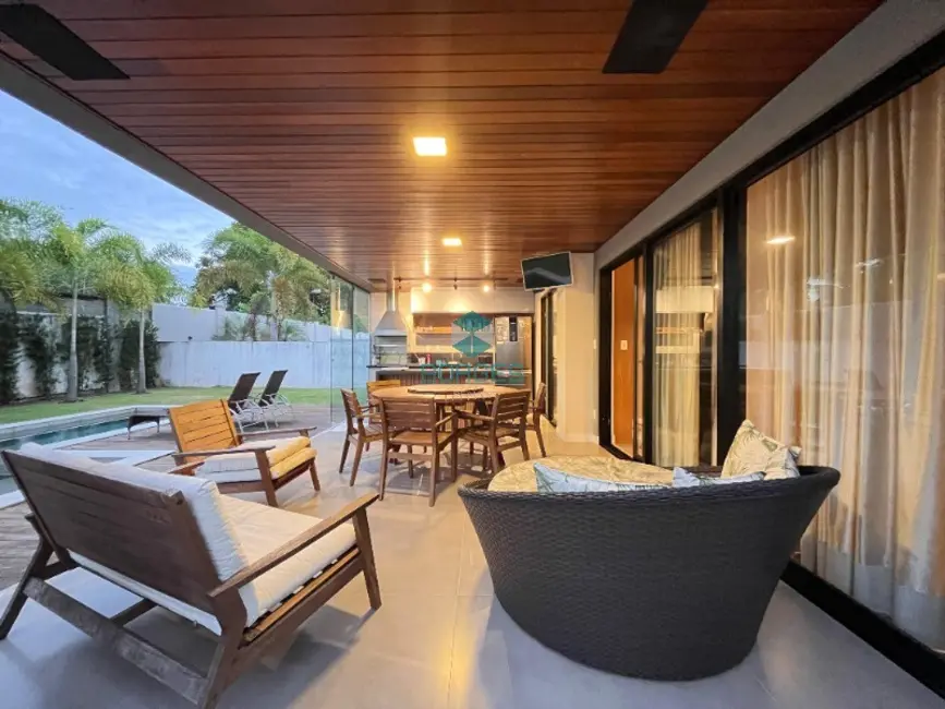 Foto 2 de Casa de Condomínio com 4 quartos à venda, 260m2 em Camacari - BA