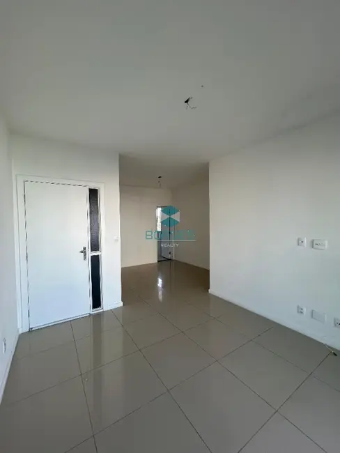 Apartamento com 3 quartos à venda, 102m2 em Rio Vermelho, Salvador - BA - imagem 5 Foto 5 de Apartamento com 3 quartos à venda, 102m2 em Rio Vermelho, Salvador - BA