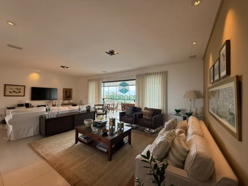 Foto 1 de Apartamento com 3 quartos à venda, 210m2 em Horto Florestal, Salvador - BA