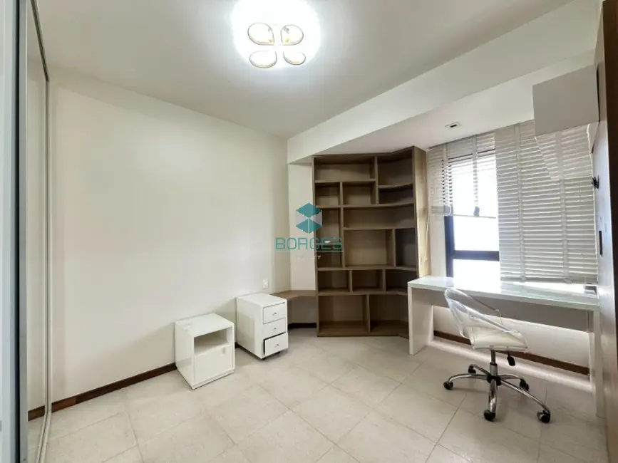 Foto 9 de Apartamento com 3 quartos para alugar, 164m2 em Jardim Apipema, Salvador - BA