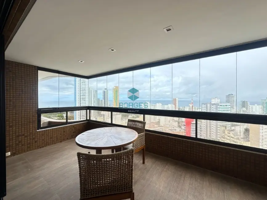 Foto 2 de Apartamento com 3 quartos para alugar, 164m2 em Jardim Apipema, Salvador - BA