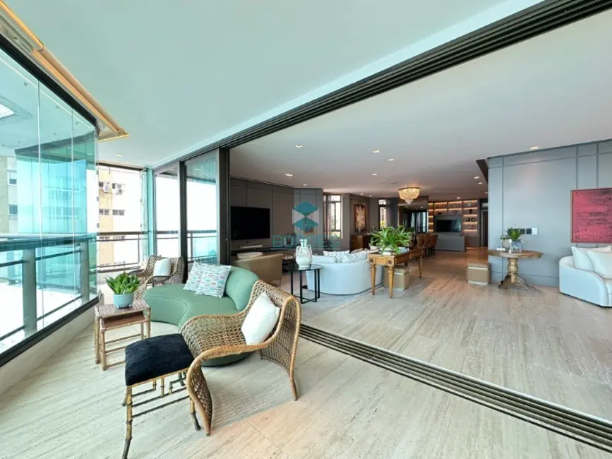 Foto 2 de Apartamento com 4 quartos à venda, 411m2 em Vitória, Salvador - BA