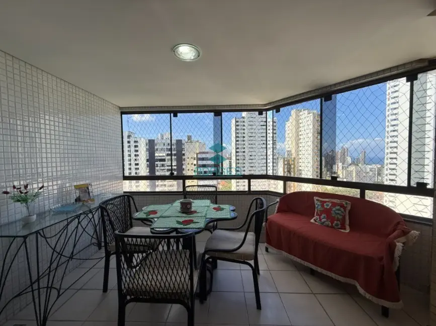 Apartamento com 2 quartos à venda, 130m2 em Graça, Salvador - BA - imagem 3 Foto 3 de Apartamento com 2 quartos à venda, 130m2 em Graça, Salvador - BA