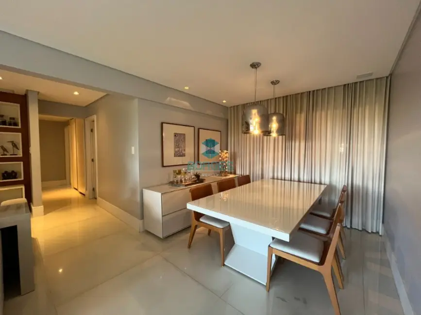 Apartamento com 4 quartos à venda, 159m2 em Itaigara, Salvador - BA - imagem 3 Foto 3 de Apartamento com 4 quartos à venda, 159m2 em Itaigara, Salvador - BA