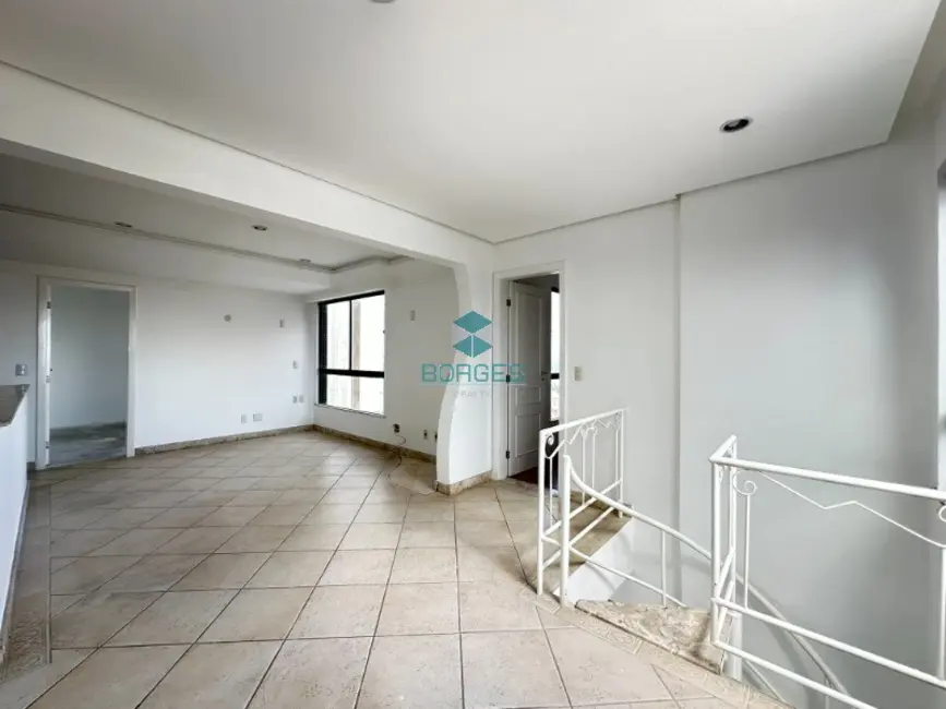 Apartamento com 4 quartos à venda, 350m2 em Horto Florestal, Salvador - BA - imagem 7 Foto 7 de Apartamento com 4 quartos à venda, 350m2 em Horto Florestal, Salvador - BA
