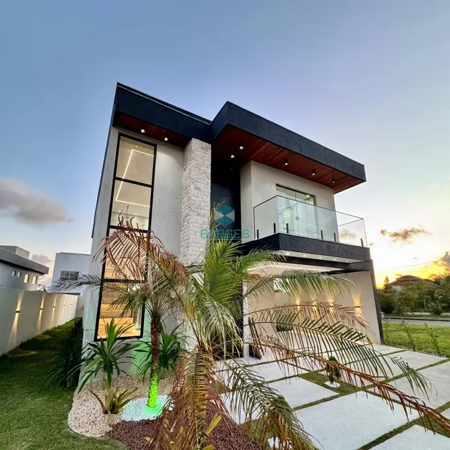 Foto 1 de Casa de Condomínio com 4 quartos à venda, 184m2 em Camacari - BA