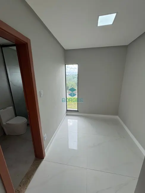Foto 7 de Casa de Condomínio com 4 quartos à venda, 184m2 em Camacari - BA