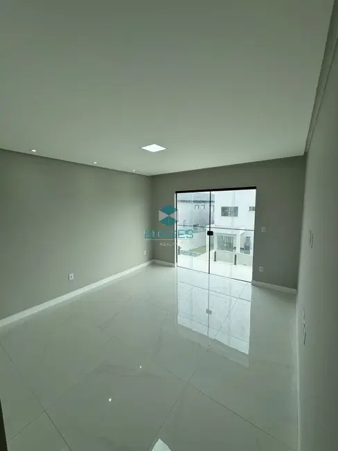 Foto 8 de Casa de Condomínio com 4 quartos à venda, 184m2 em Camacari - BA