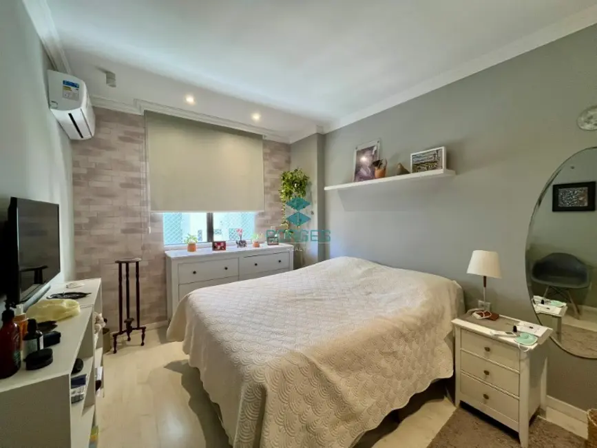 Apartamento com 4 quartos para alugar, 193m2 em Horto Florestal, Salvador - BA - imagem 9 Foto 9 de Apartamento com 4 quartos para alugar, 193m2 em Horto Florestal, Salvador - BA
