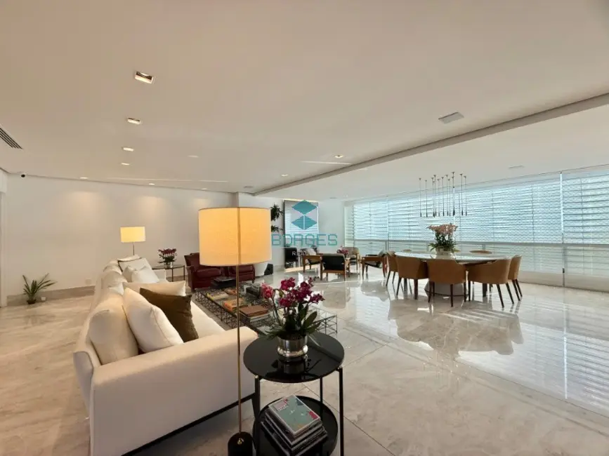 Apartamento com 3 quartos à venda, 305m2 em Graça, Salvador - BA - imagem 5 Foto 5 de Apartamento com 3 quartos à venda, 305m2 em Graça, Salvador - BA