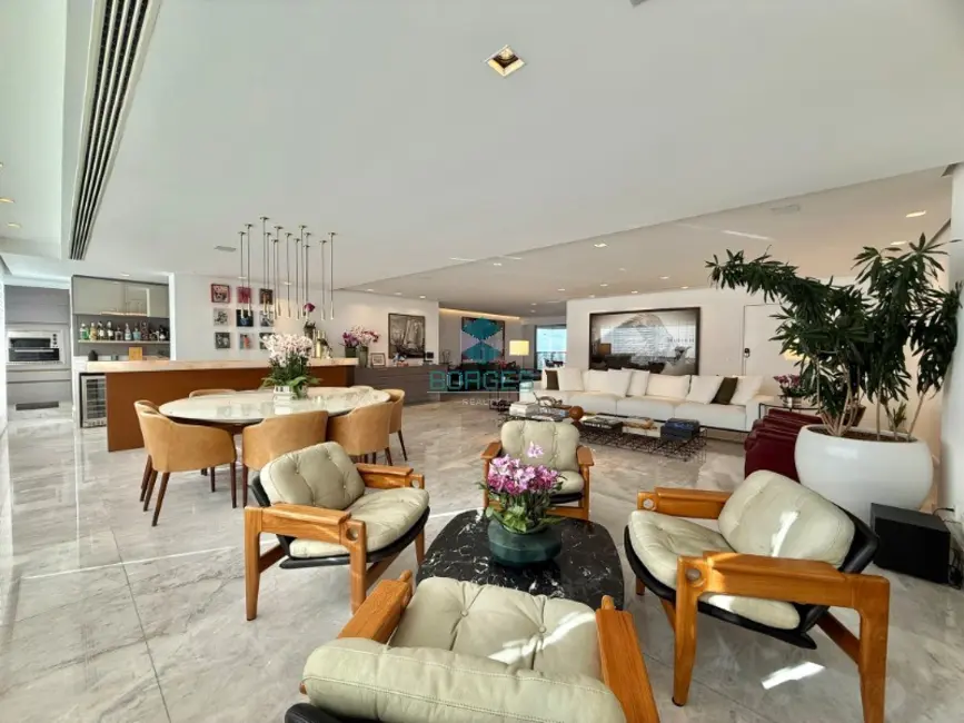 Foto 1 de Apartamento com 3 quartos à venda, 305m2 em Graça, Salvador - BA