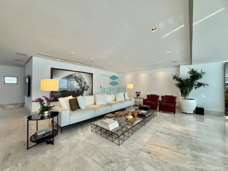Apartamento com 3 quartos à venda, 305m2 em Graça, Salvador - BA - imagem 8 Foto 8 de Apartamento com 3 quartos à venda, 305m2 em Graça, Salvador - BA